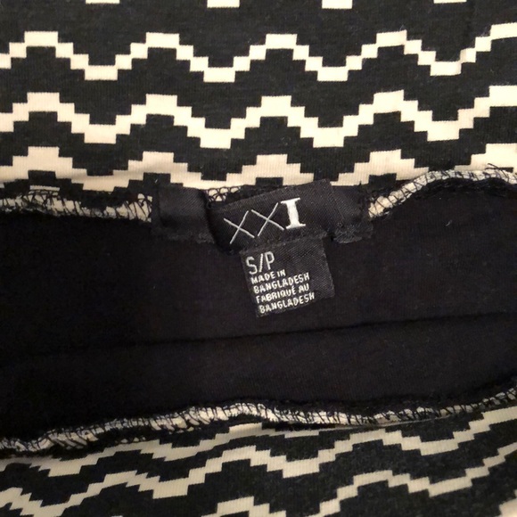 Skirt - Picture 3 of 3